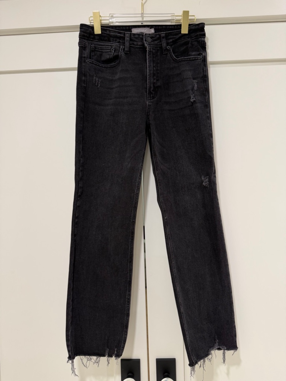 Just USA Black Distressed Straight Leg Jeans Size 8 Raw Hem
Never worn